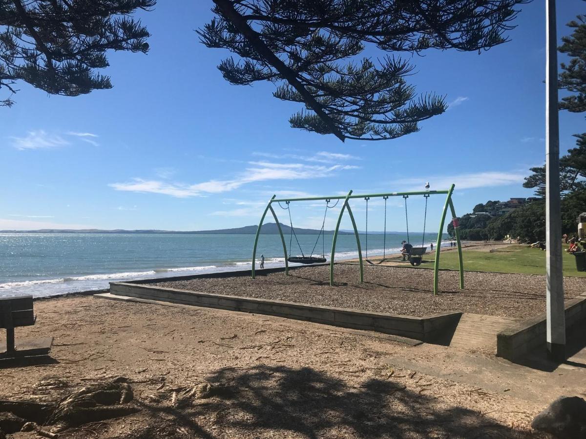 Whitby Studio - Mairangi Bay Beach オークランド エクステリア 写真