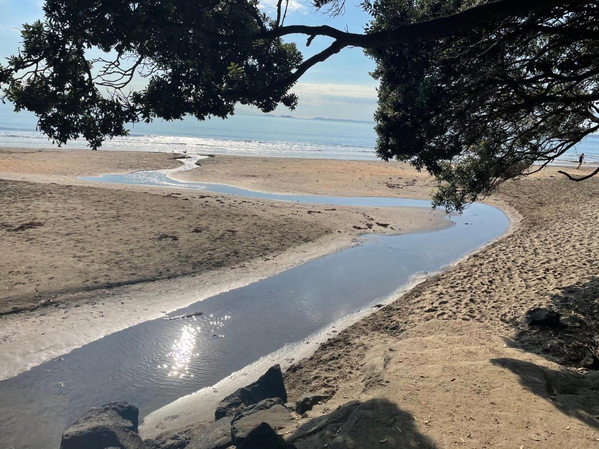 Whitby Studio - Mairangi Bay Beach オークランド エクステリア 写真