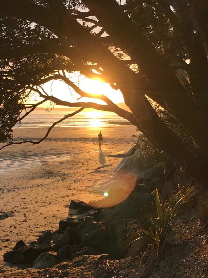 Whitby Studio - Mairangi Bay Beach オークランド エクステリア 写真